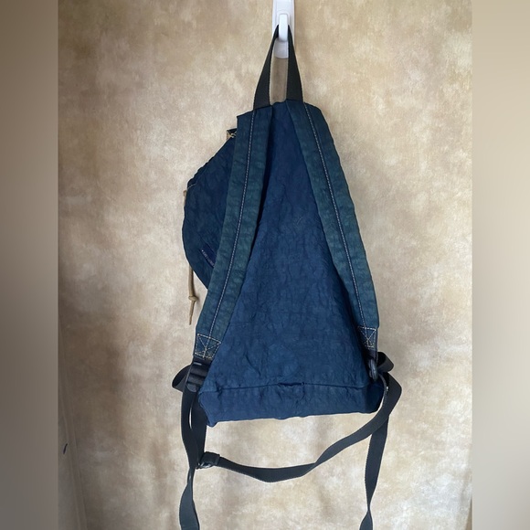 Kipling Navy Backpack with Adjustable Straps and Flap Closure NBA Entertainment - Picture 4 of 10